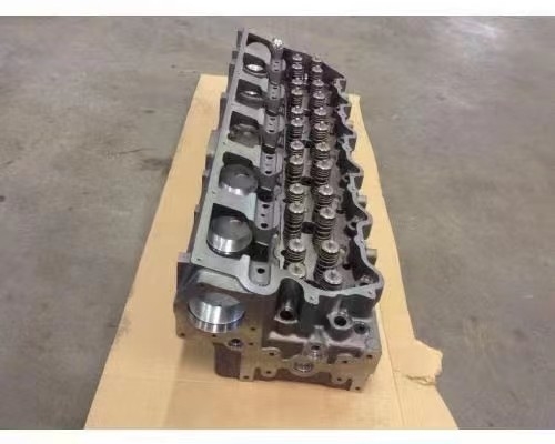 Cast Steel C15 Cylinder Head Assembly Engine Accessories