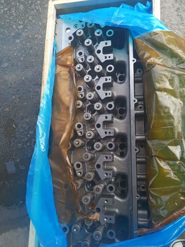 Engine parts cylinder head assembly 305-0617 263-5055 20R-2647 is suitable for  C13 engine. high performance cylinder