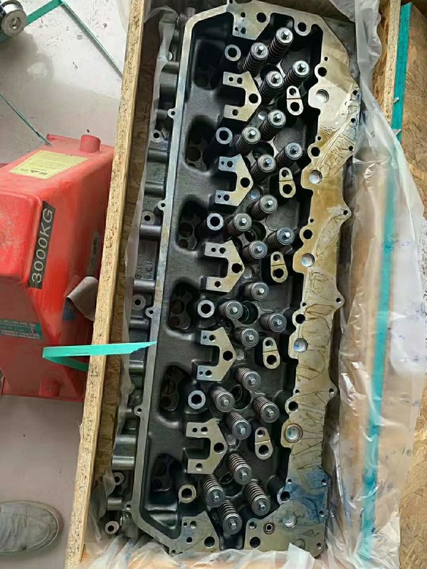 3453752  Diesel Engine Cylinder Head