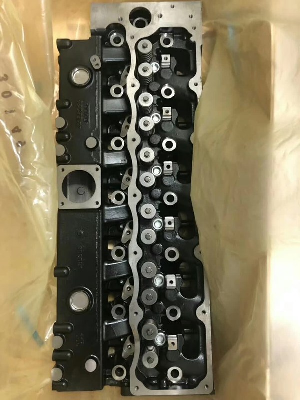  C7.1 Diesel Engine Cylinder Head 3852572 For AP1055 F Asphalt Paver