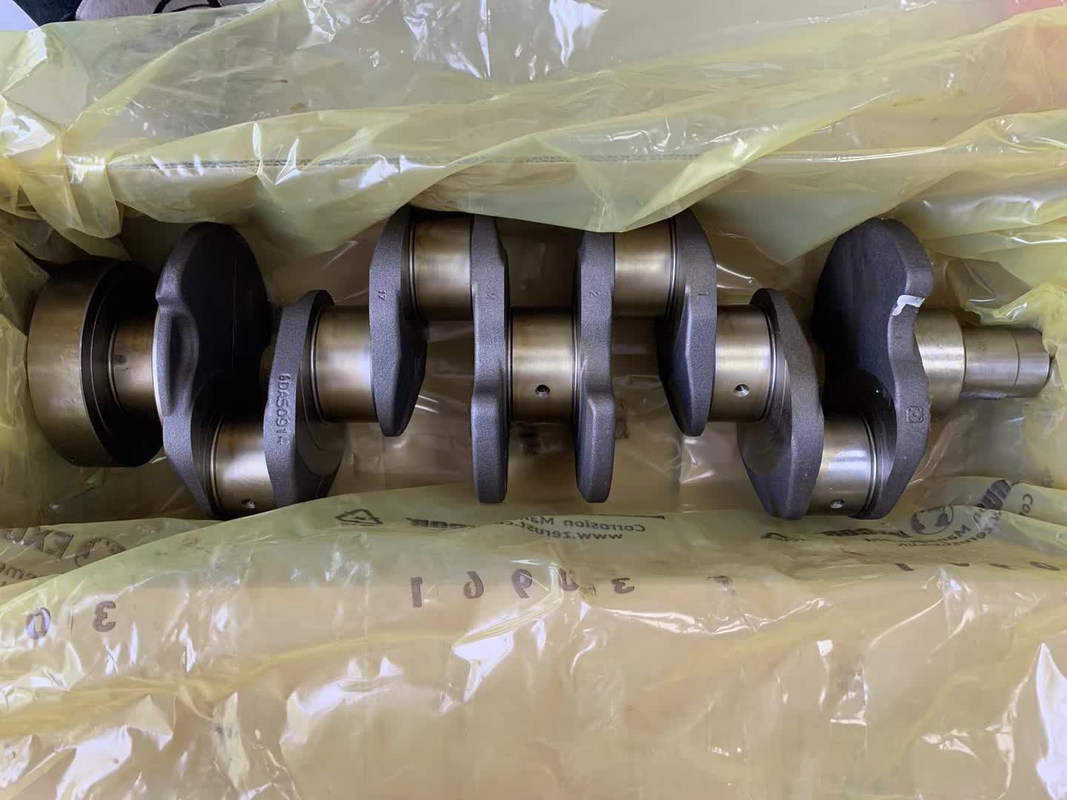 1364836 Diesel Engine Crankshaft  3054 Truck Engine Parts