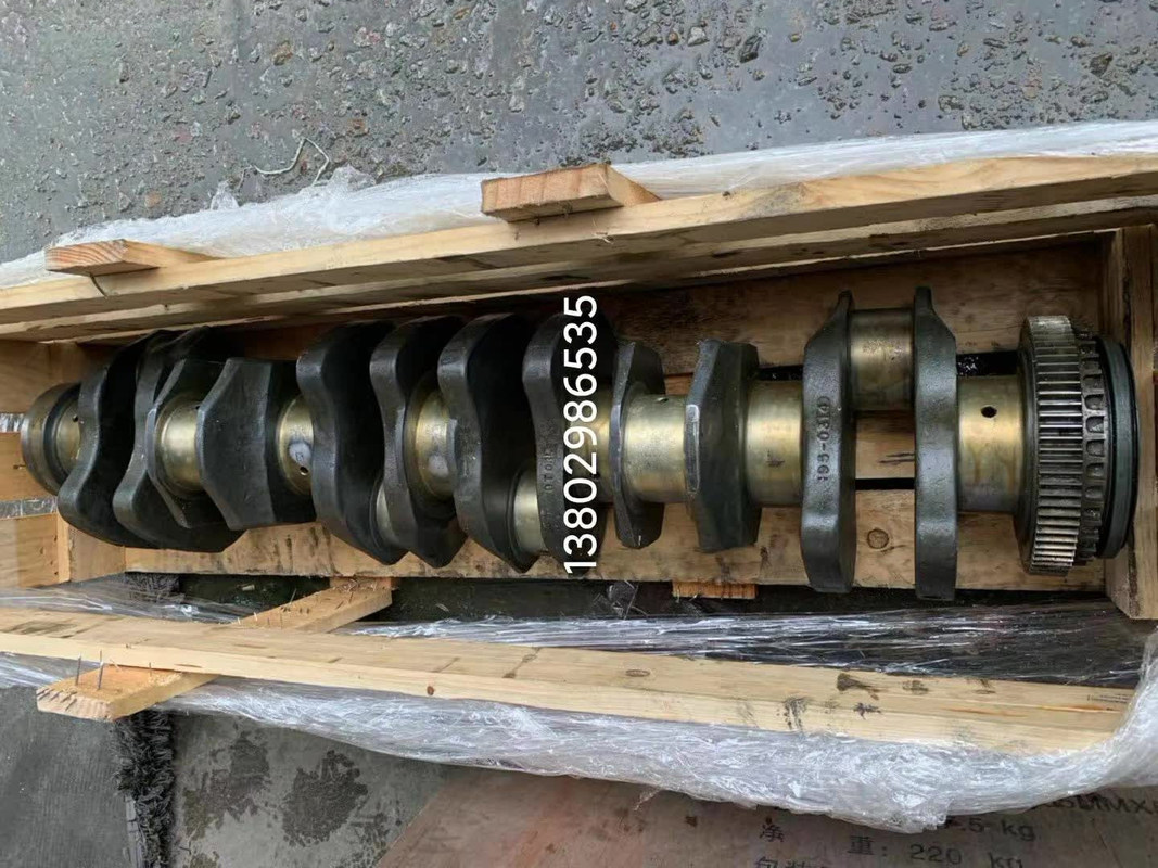 1894918  Crankshaft